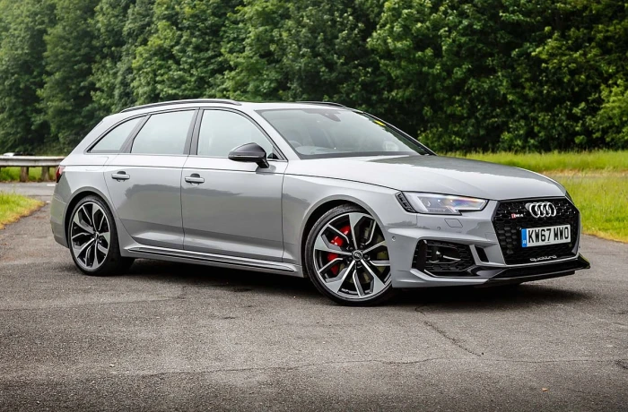  Audi RS Avant jpg